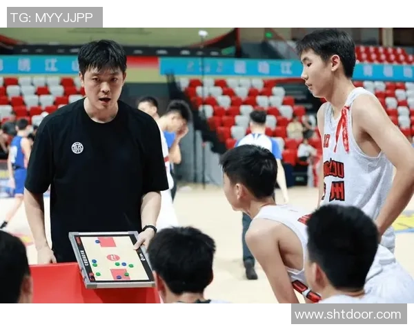 杭州篮球队在全国篮球配合排行榜中荣获第七名的佳绩引发热议 杭州篮球队在全国篮球配合排行榜中荣获第七名的佳绩引发热议