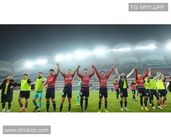 重庆网球队在亚运会上的灵活性表现引发热议展现出强大竞争力与团队协作精神