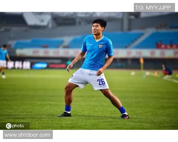 青岛足球明星姜宁的传奇旅程与对中国足球的深远影响 青岛足球明星姜宁的传奇旅程与对中国足球的深远影响