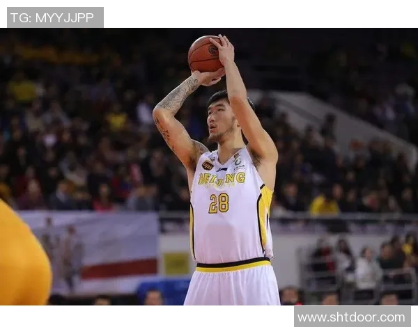 广州足球队以53分领跑大师赛积分榜展现强劲实力